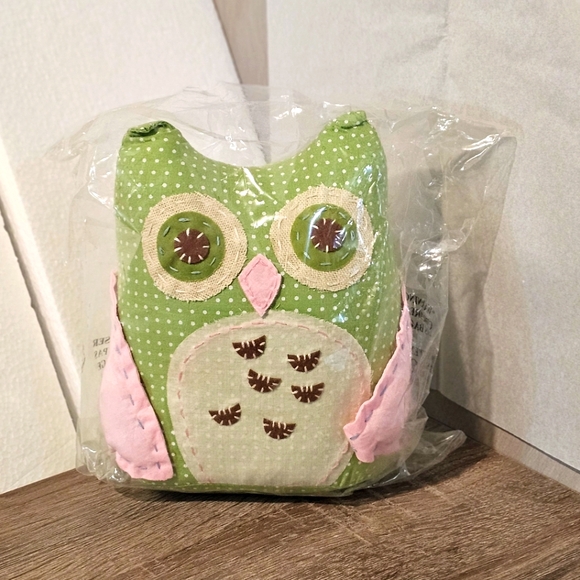 Pottery Barn Kids Other - POTTERY BARN KIDS Green & Pink Patchwork Owl Door Stop/ Bookend- NWOT